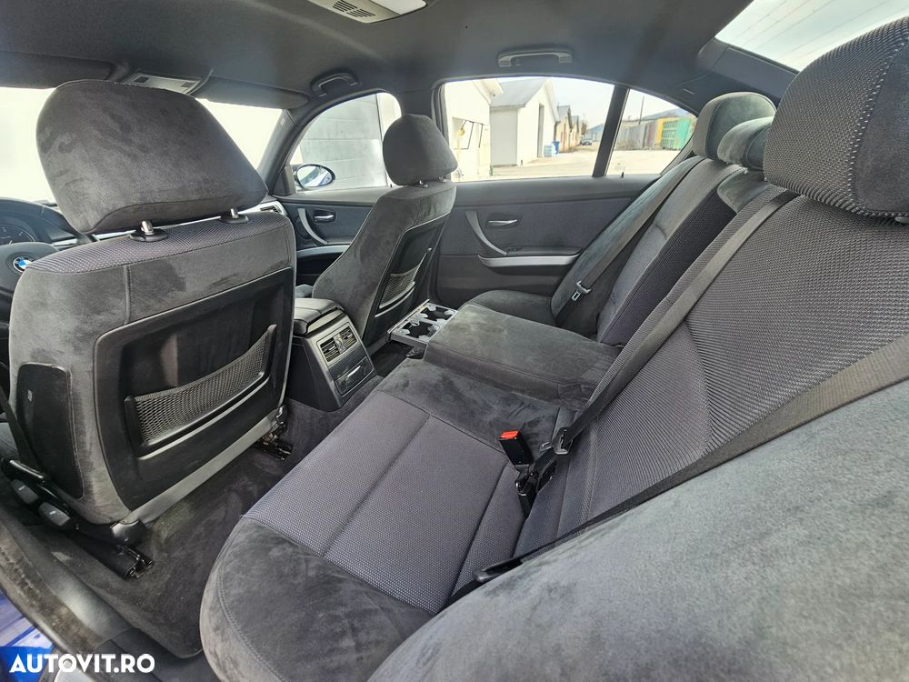 BMW Seria 3 318d DPF Edition Sport - 23