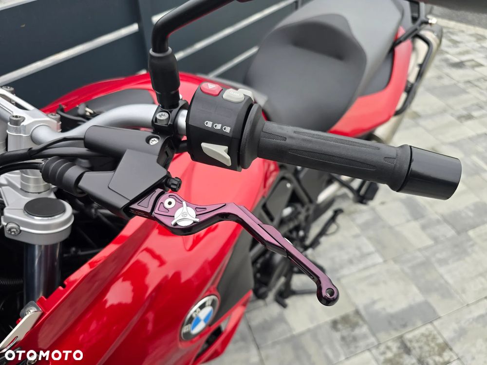 BMW F - 26