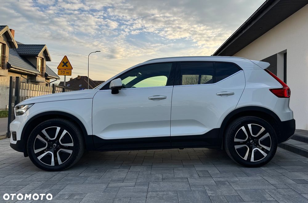 Volvo XC 40 B4 B AWD Geartronic Inscription - 10