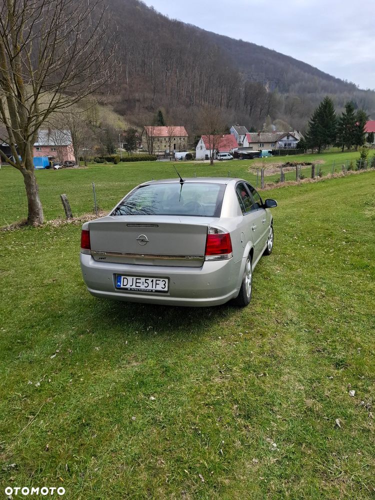 Opel Vectra 1.9 CDTI DPF Elegance - 10