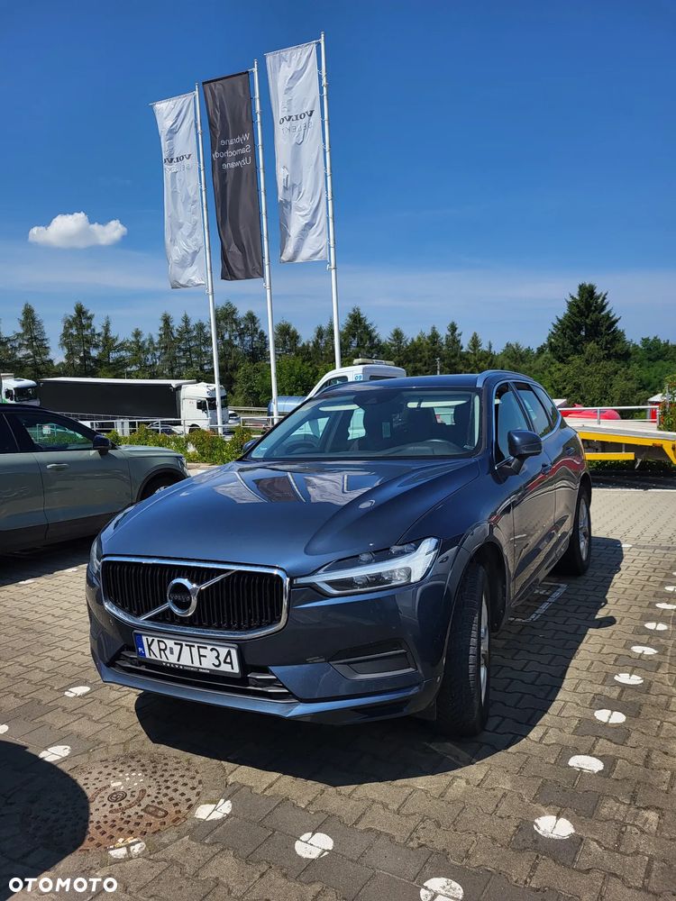 Volvo XC 60 B4 D AWD Momentum - 1