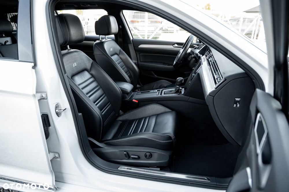 Volkswagen Passat Variant 2.0 TSI (BlueMotion Technology) 4Motion DSG Highline - 23