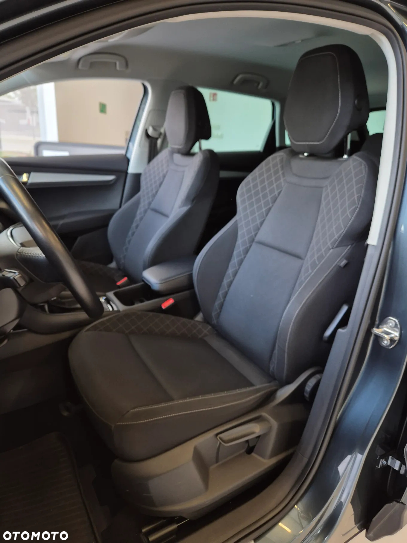 Skoda Karoq 1.5 TSI ACT 4x2 Ambition DSG - 10