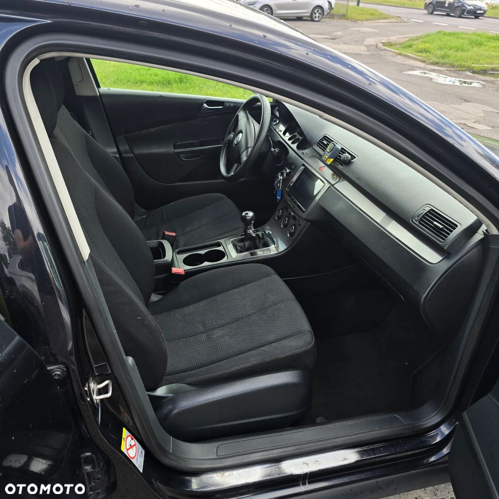 Volkswagen Passat 1.9 TDI Trendline - 9