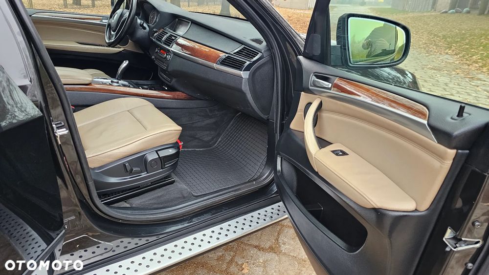 BMW X5 3.0 d - 17