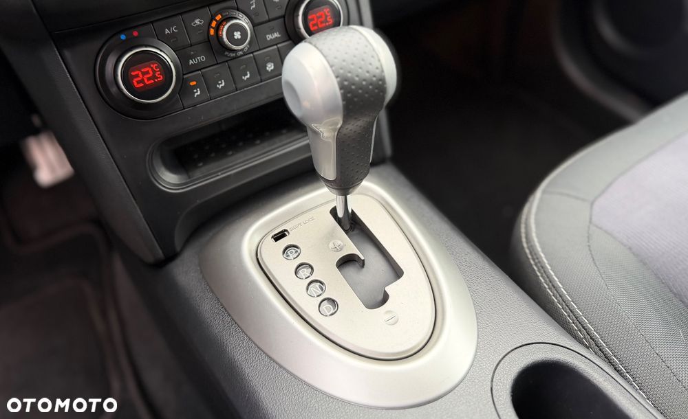 Nissan Qashqai 2.0 CVT 360 - 26