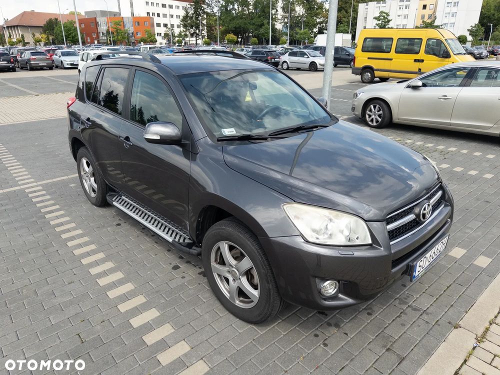 Toyota RAV4 - 11