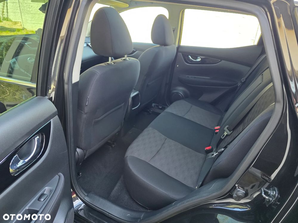 Nissan Qashqai 1.6 DCi Xtronic N-Connecta - 16