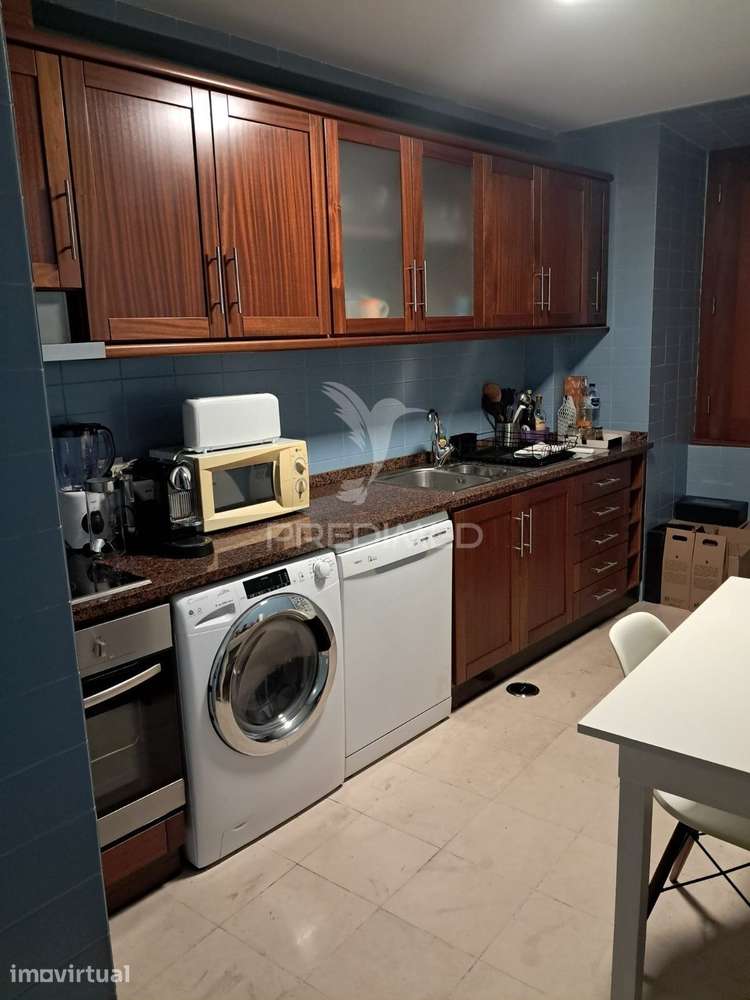 Apartamento T1 com Potencial T1+1 no Coração do Centro Histórico de... - Grande imagem: 5/24