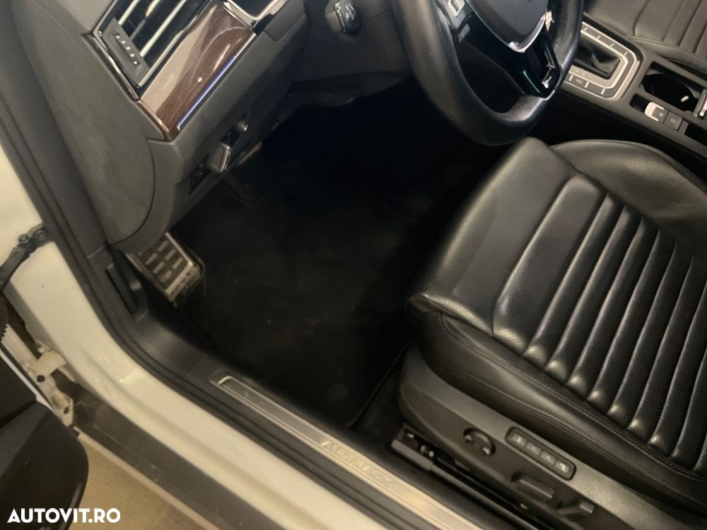 Volkswagen Passat Alltrack 2.0 TDI SCR 4Motion DSG (BMT) - 23