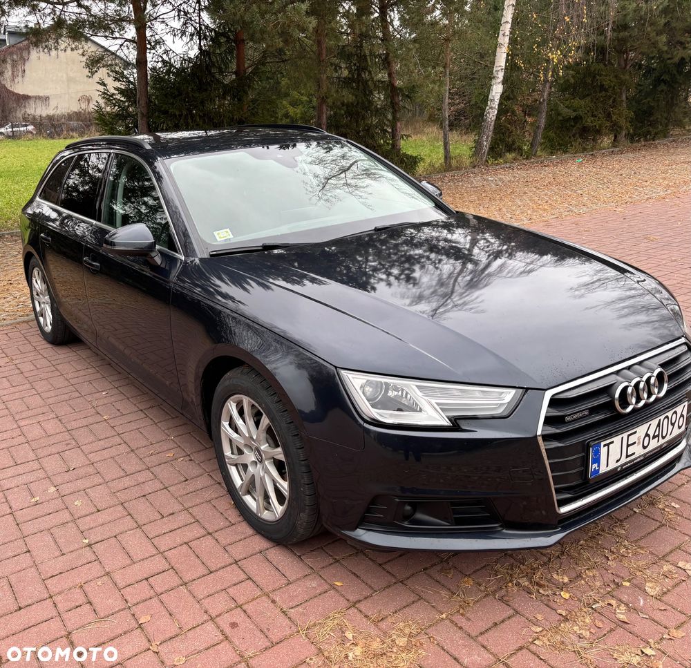 Audi A4 Avant 2.0 TDI S tronic quattro design - 2