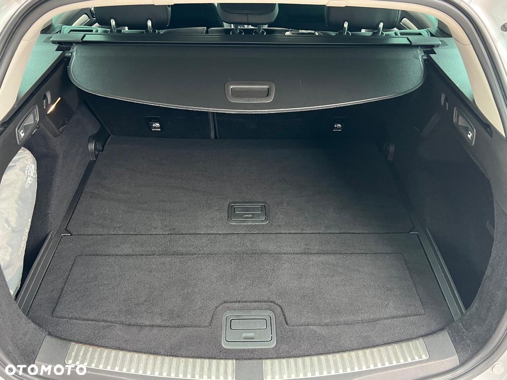 Renault Megane 1.3 TCe FAP Intens - 26