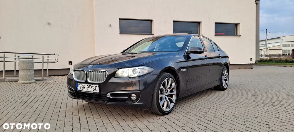 BMW Seria 5 535d Sport-Aut Modern Line - 27
