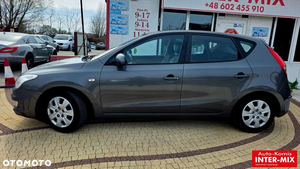 Hyundai i30 1.6 CRDi Base EU5 - 9