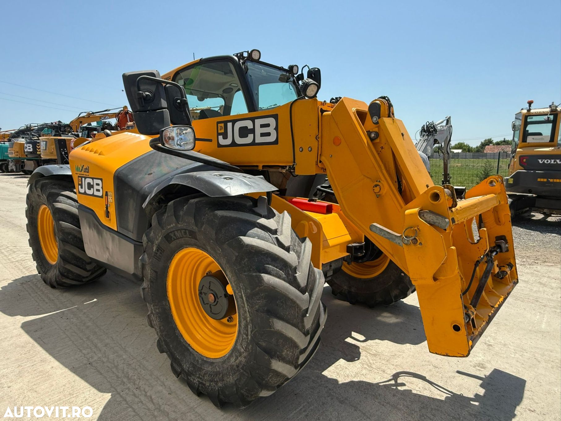 JCB 541-70 Telescopic - 11