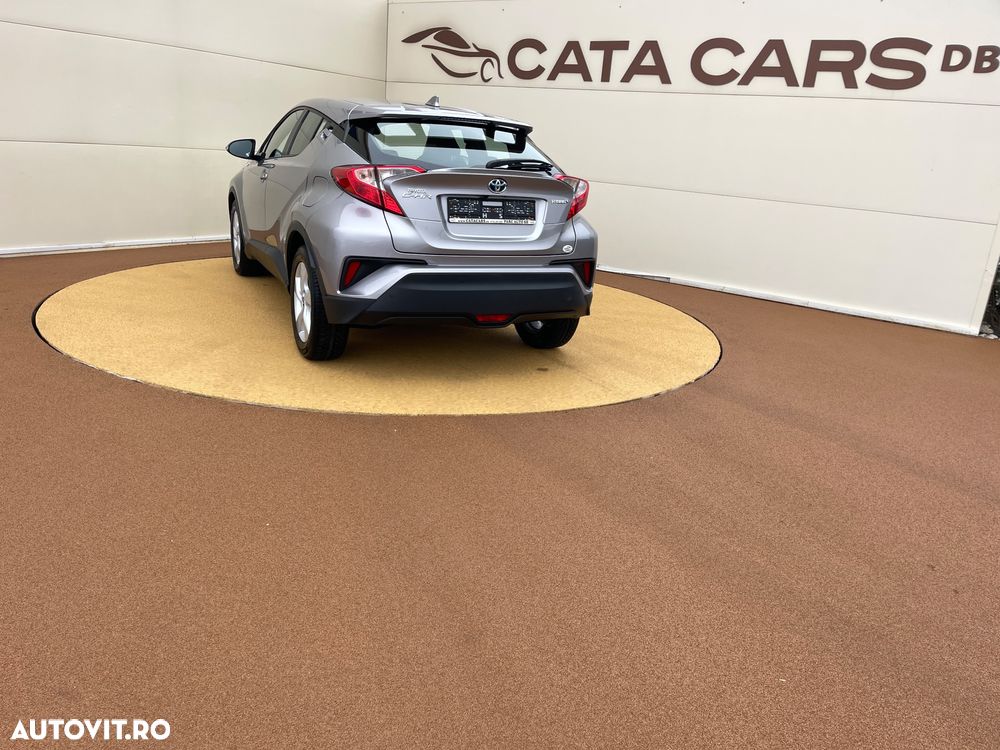 Toyota C-HR - 12