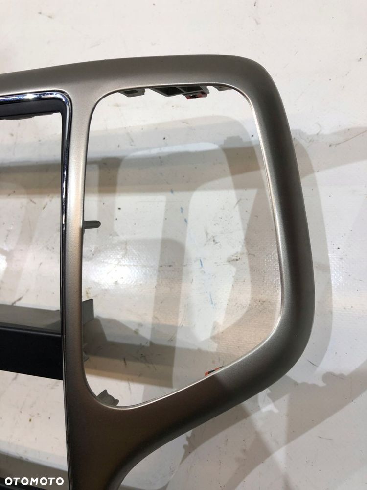 jeep grand cherokee wk2 ramka konsoli panelu - 3