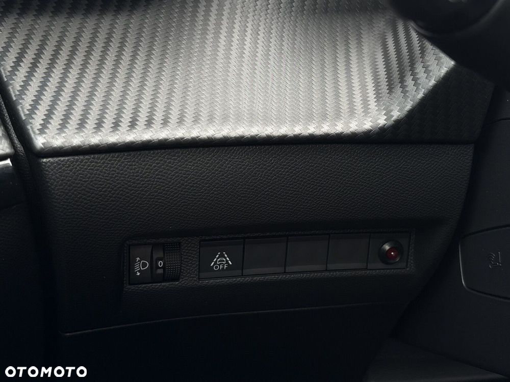 Peugeot 208 1.2 PureTech Allure S&S EAT8 - 11
