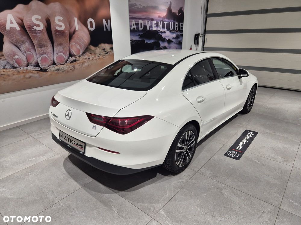 Mercedes-Benz CLA 200 7G-DCT - 26