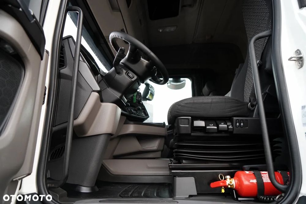 Scania R 450 / RETARDER / NISKA KABINA / - 23