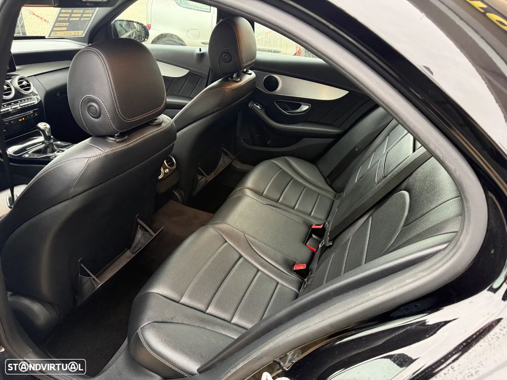 Mercedes-Benz C 180 d Station AMG Line - 13