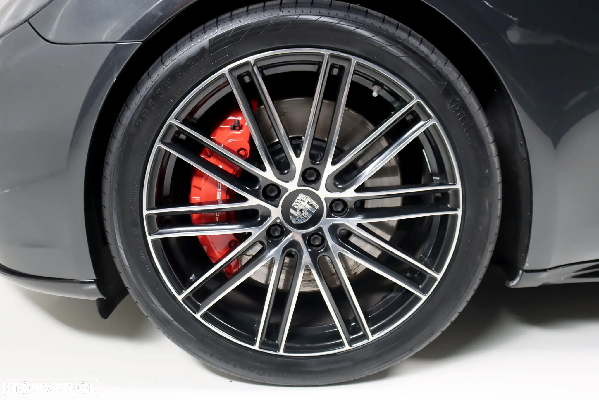 Porsche Panamera 4 E-Hybrid - 9