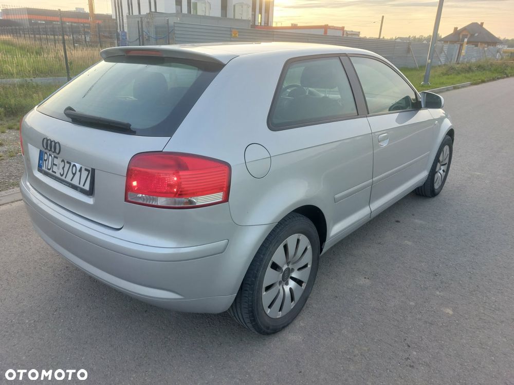 Audi A3 3-drzwiowe 1.6 Ambiente - 5