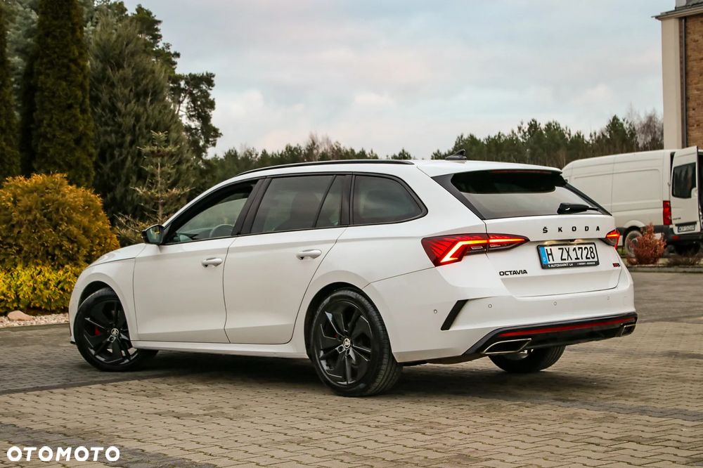 Skoda Octavia 2.0 TDI DSG 4x4 RS Plus - 9