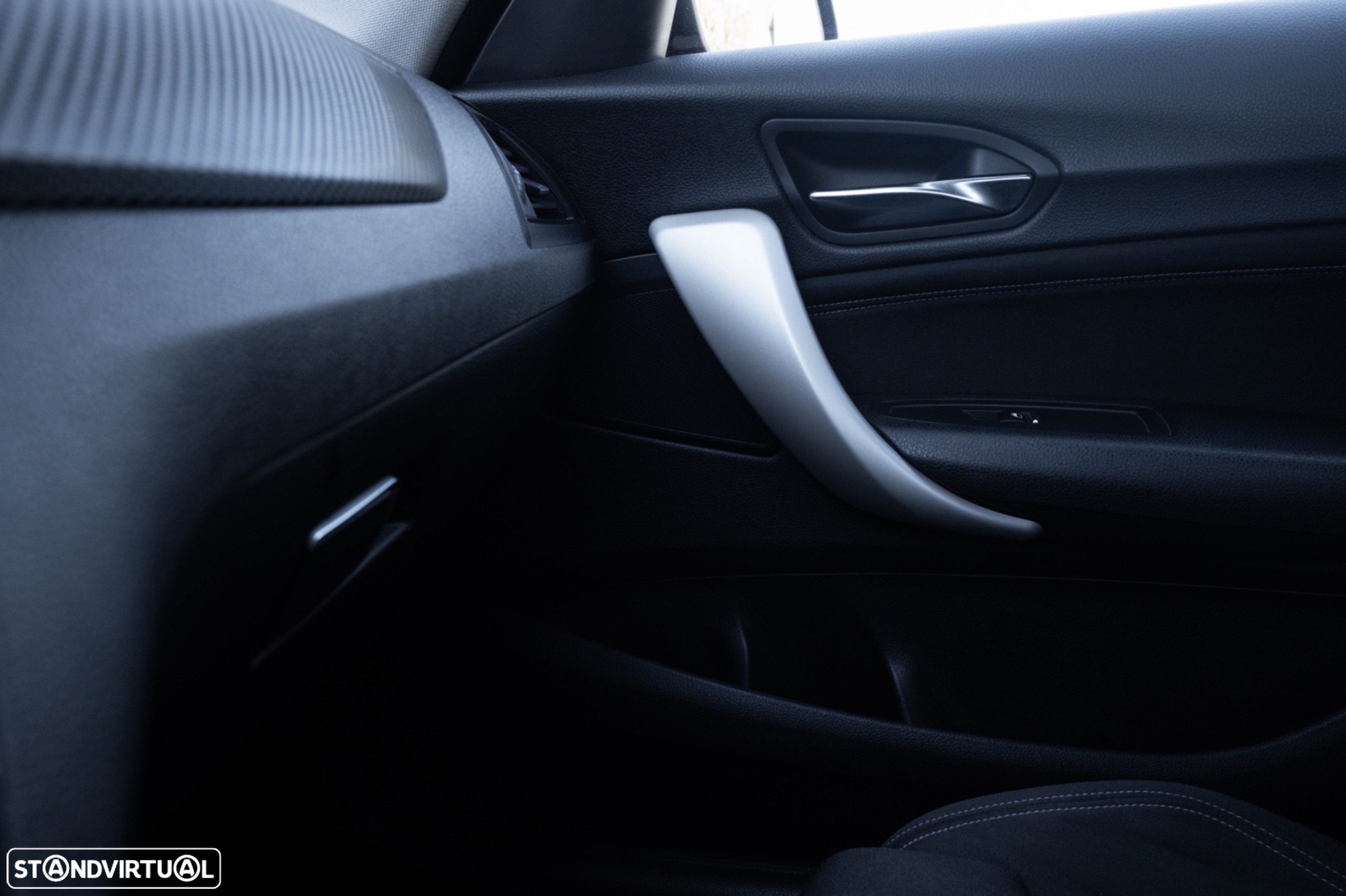 BMW 116 d Pack Desportivo M Auto - 23