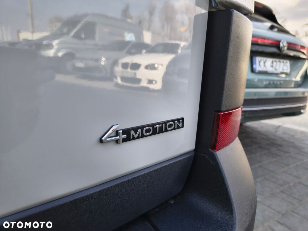 Volkswagen Crafter 4Motion 2.0 TDI L4H3 4490 177 KM - 15