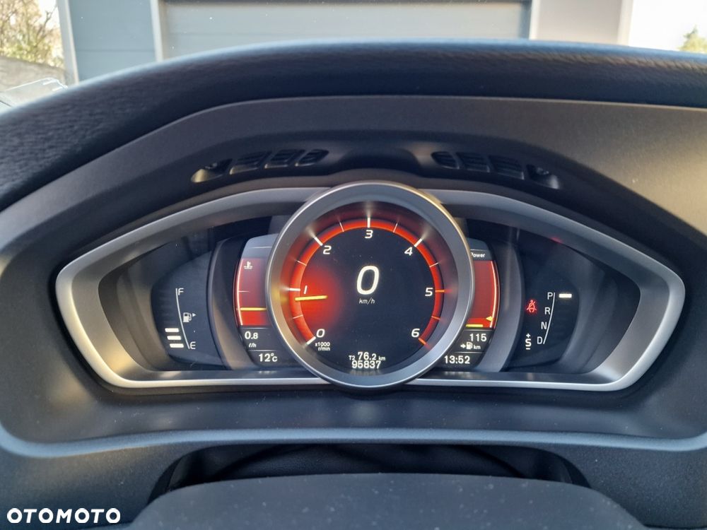 Volvo V40 Cross Country D2 Geartronic Momentum - 30