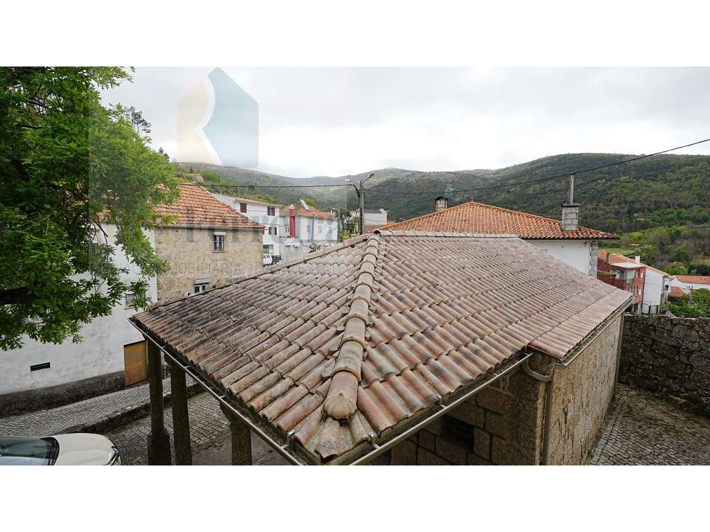 Moradia T3 no Parque natural da Serra da Estrela !! - Grande imagem: 2/34