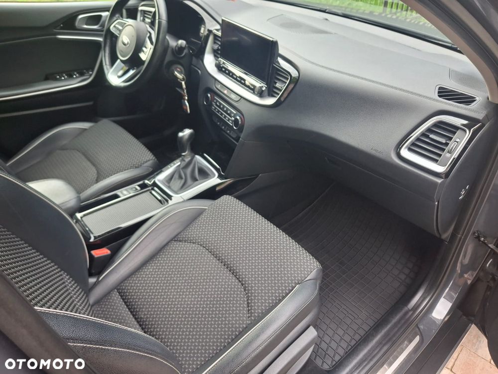 Kia XCeed 1.4 T-GDI OPF JBL SOUND EDITION - 28