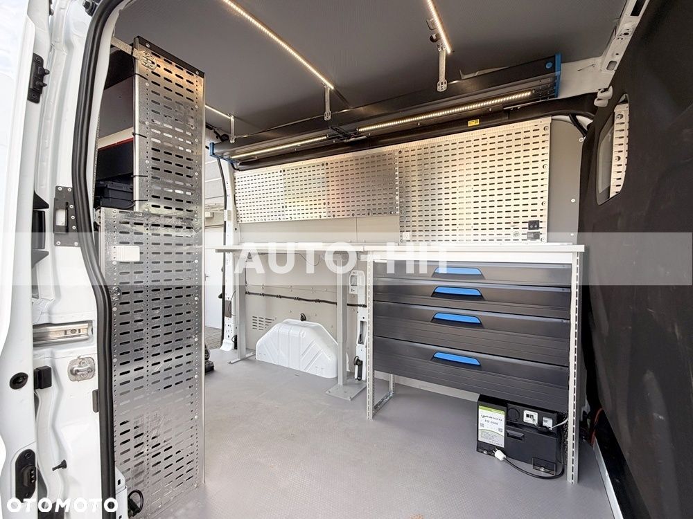Ford Transit - 18