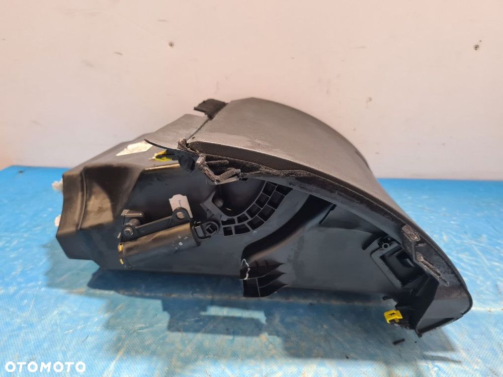 SCHOWEK PASAŻERA 685000238R RENAULT MEGANE IV - 2
