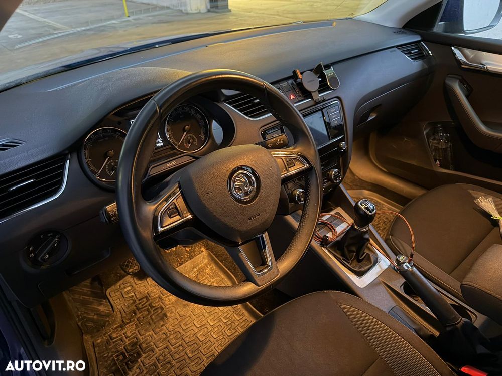 Skoda Octavia 1.6 TDI Active - 5