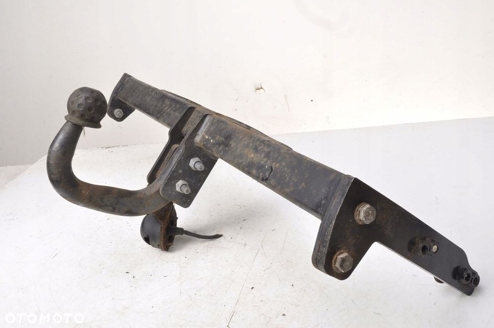 VOLVO V70 III HAK HOLOWNICZY TOW TRUST - 5