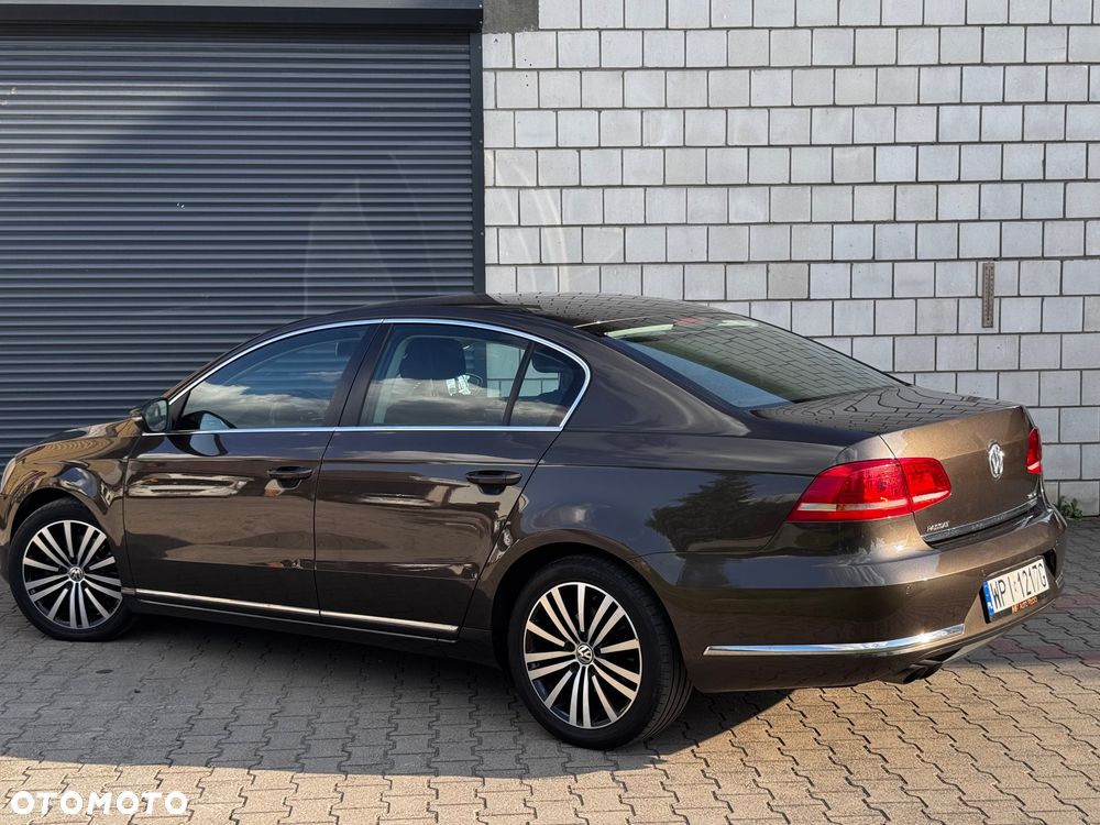Volkswagen Passat 2.0 TDI Comfortline DSG - 18