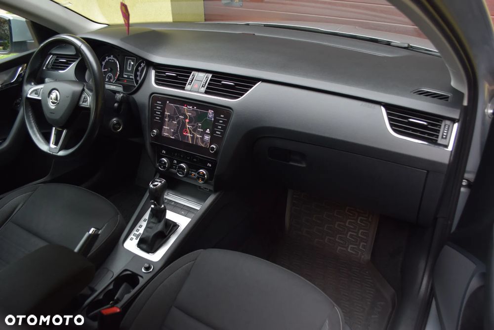 Skoda Octavia 2.0 TSI Clever DSG - 14