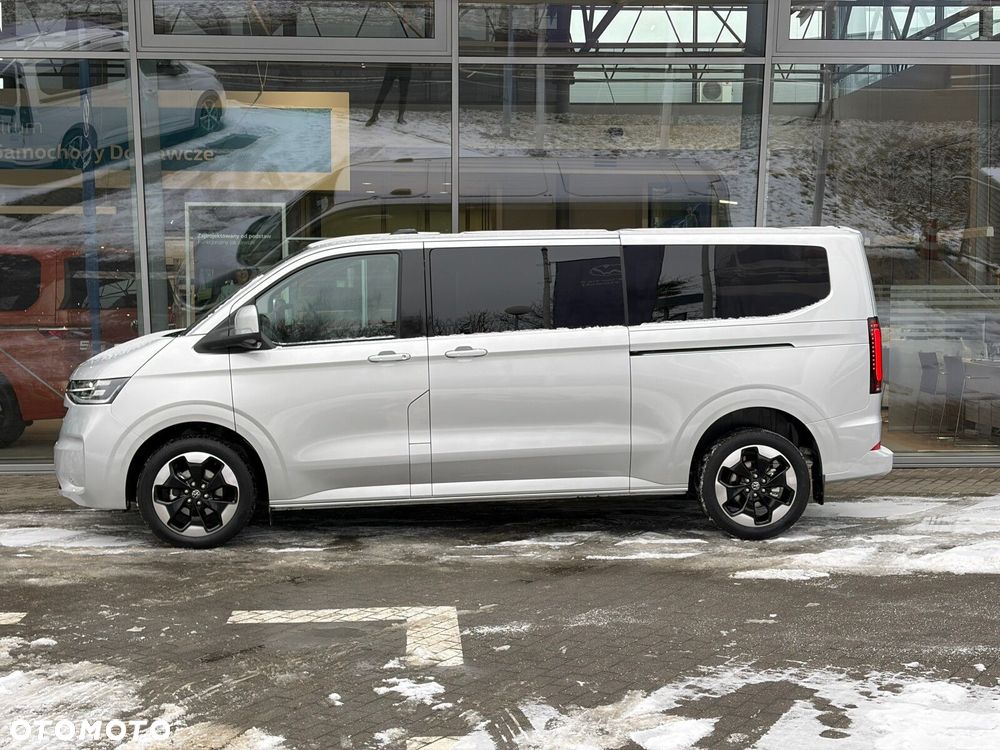 Volkswagen Nowa Caravelle Caravelle Style silnik: 2,0 l TDI 170 KM / skrzynia biegów: 8-biegowa automatyczna rozstaw osi: 3500 mm - 5