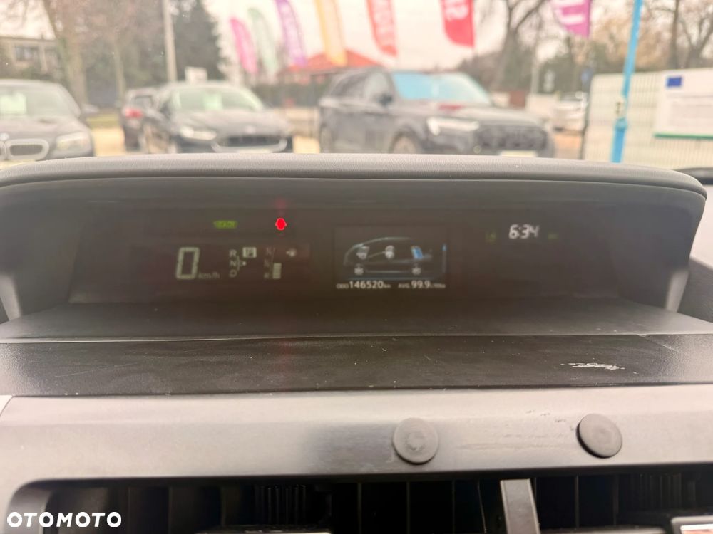 Toyota Prius+ (Hybrid) Comfort - 12