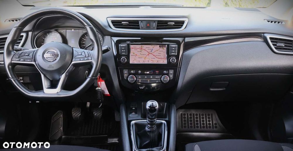 Nissan Qashqai - 12