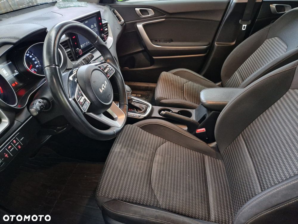 Kia Ceed 1.5 T-GDI M DCT - 16