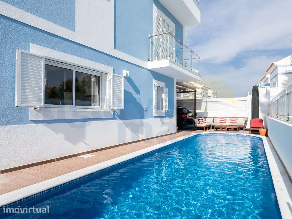 Moradia T4 com Piscina Privada, sita num condomínio fechado em Mant... - Grande imagem: 3/46