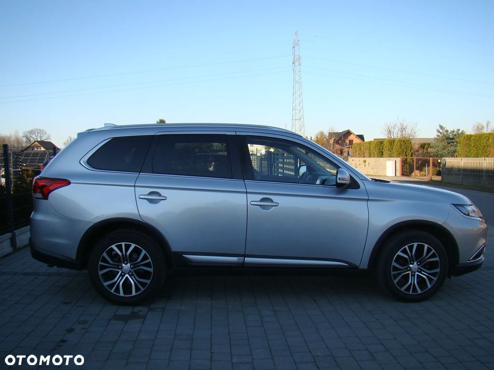 Mitsubishi Outlander 2.0 2WD CVT Diamant - 13