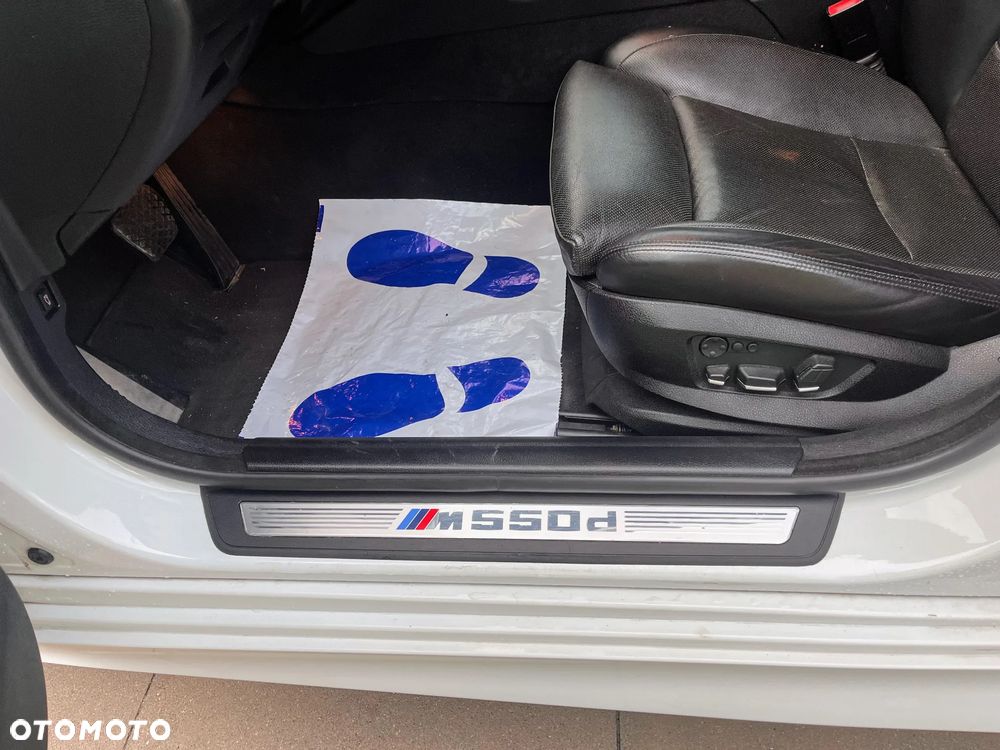 BMW Seria 5 M550d xDrive - 18
