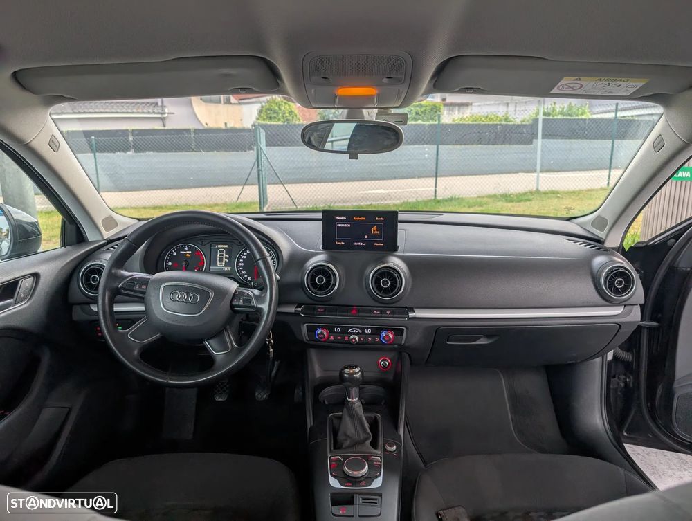 Audi A3 Sportback 1.6 TDI S-line - 10
