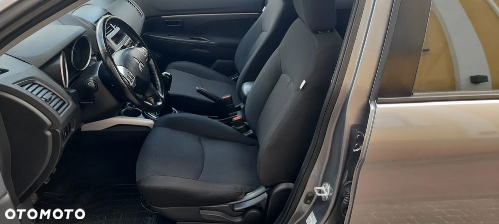 Mitsubishi ASX 1.6 Invite - 8