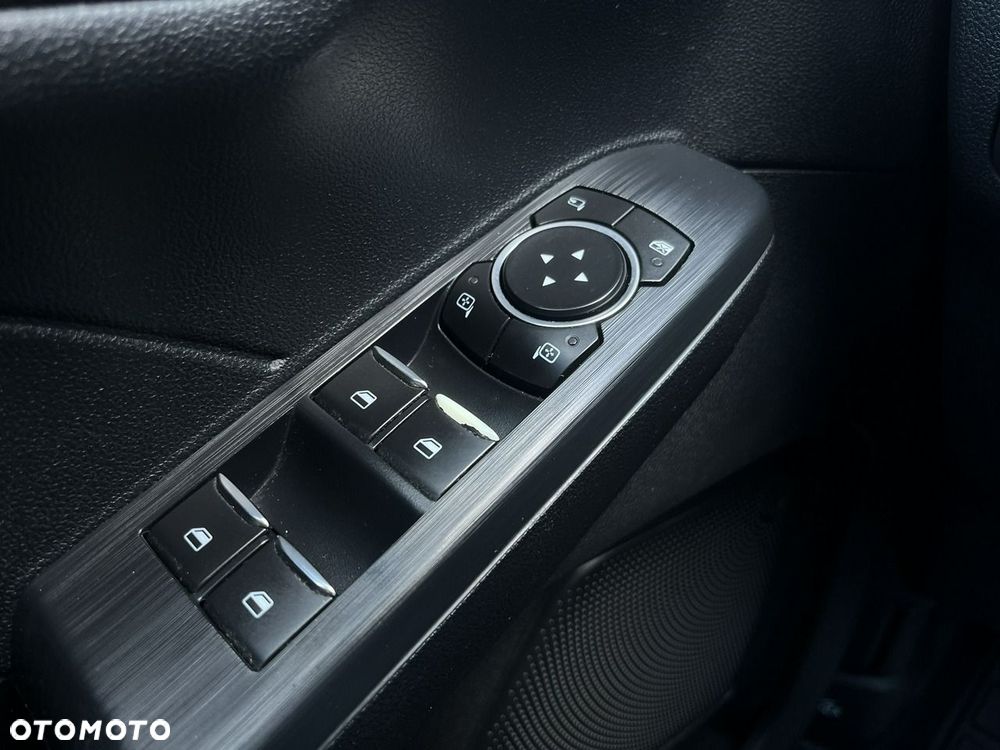 Ford Kuga 1.5 EcoBoost ST-LINE - 19