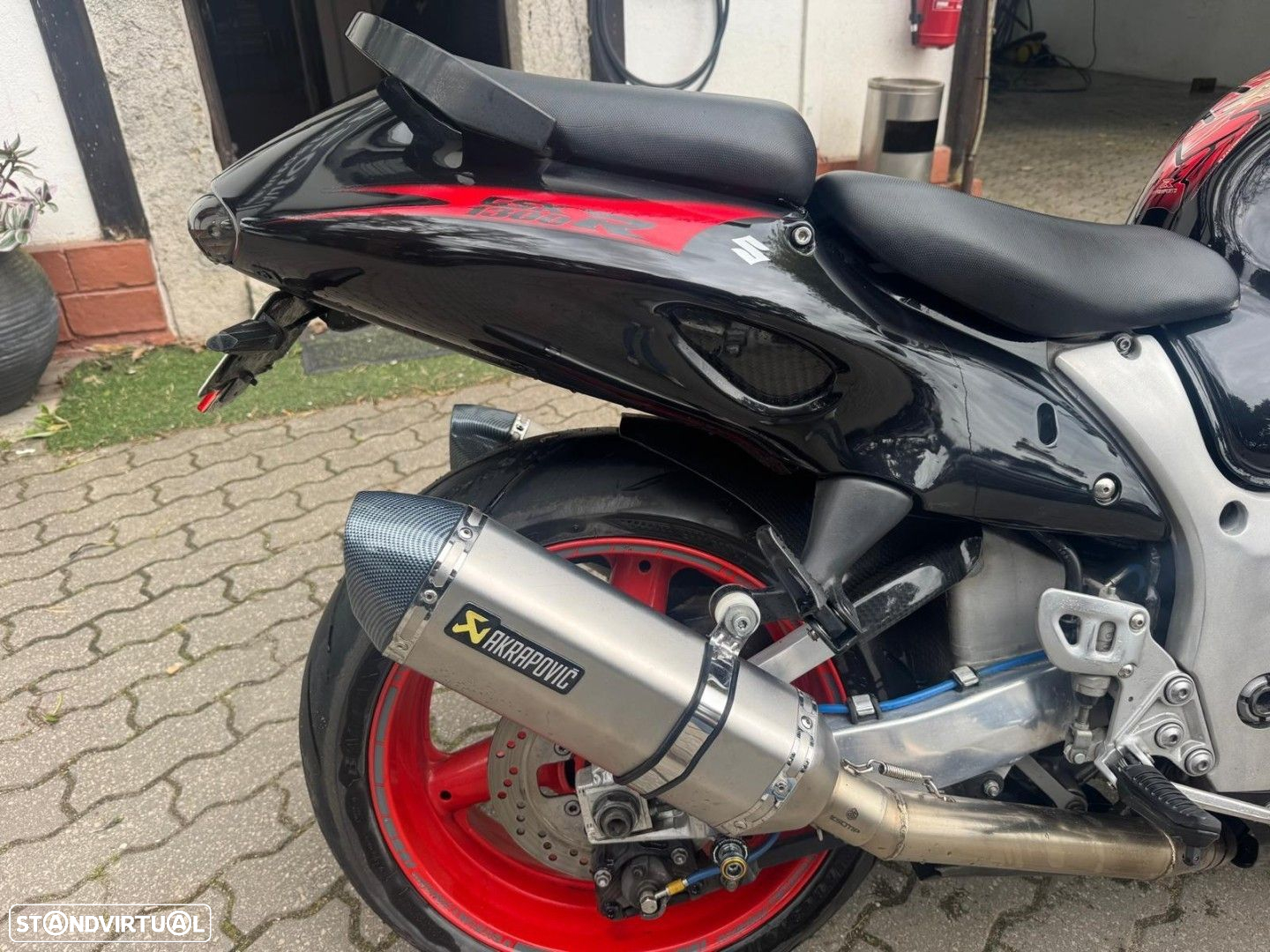 Suzuki Hayabusa 1300 - 9
